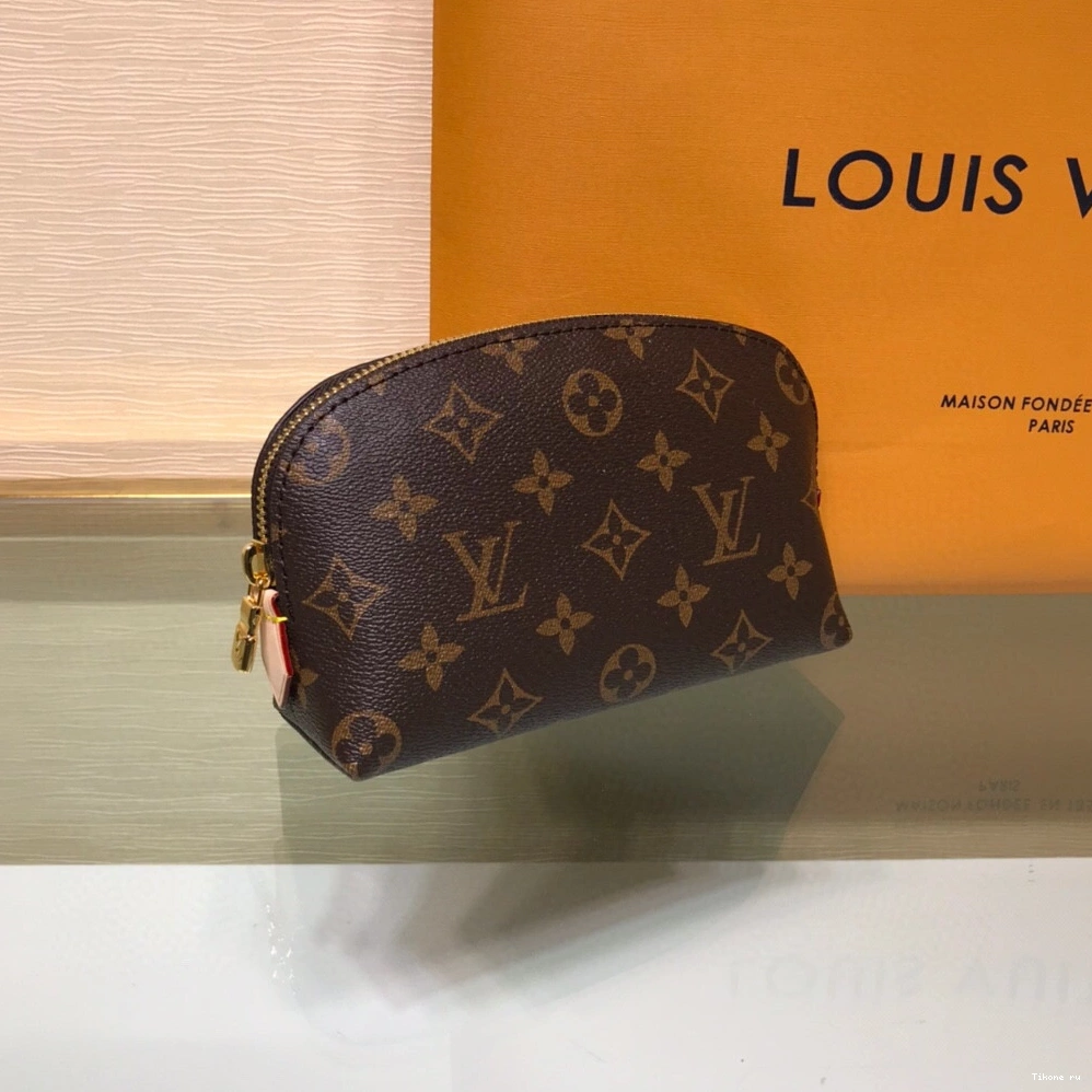 Affordable VUITTON LOUIS COSMETIC POUCH 0723